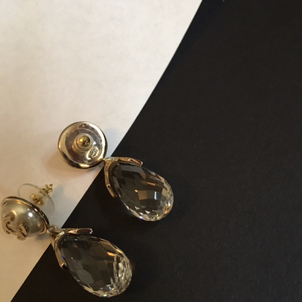 Chanel Earrings - Picture 2 of 5